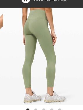 Lululemon Wunder Train High Rise Leggings in Black 25 Inch Size 2